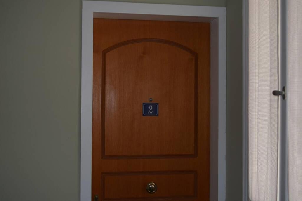 Paris House 2 Apartment Patras Luaran gambar
