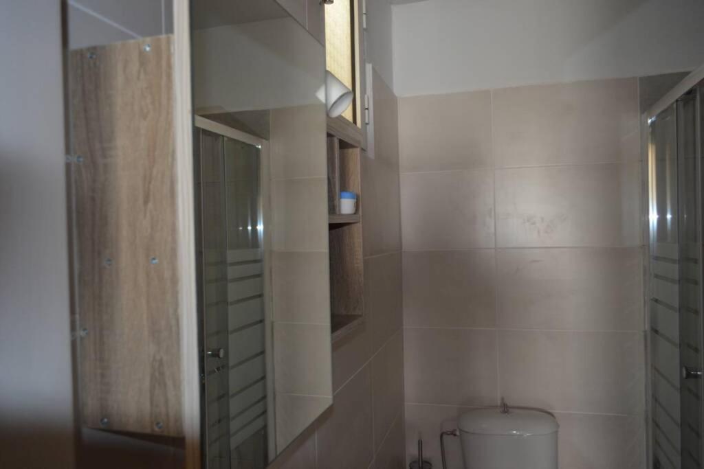 Paris House 2 Apartment Patras Luaran gambar