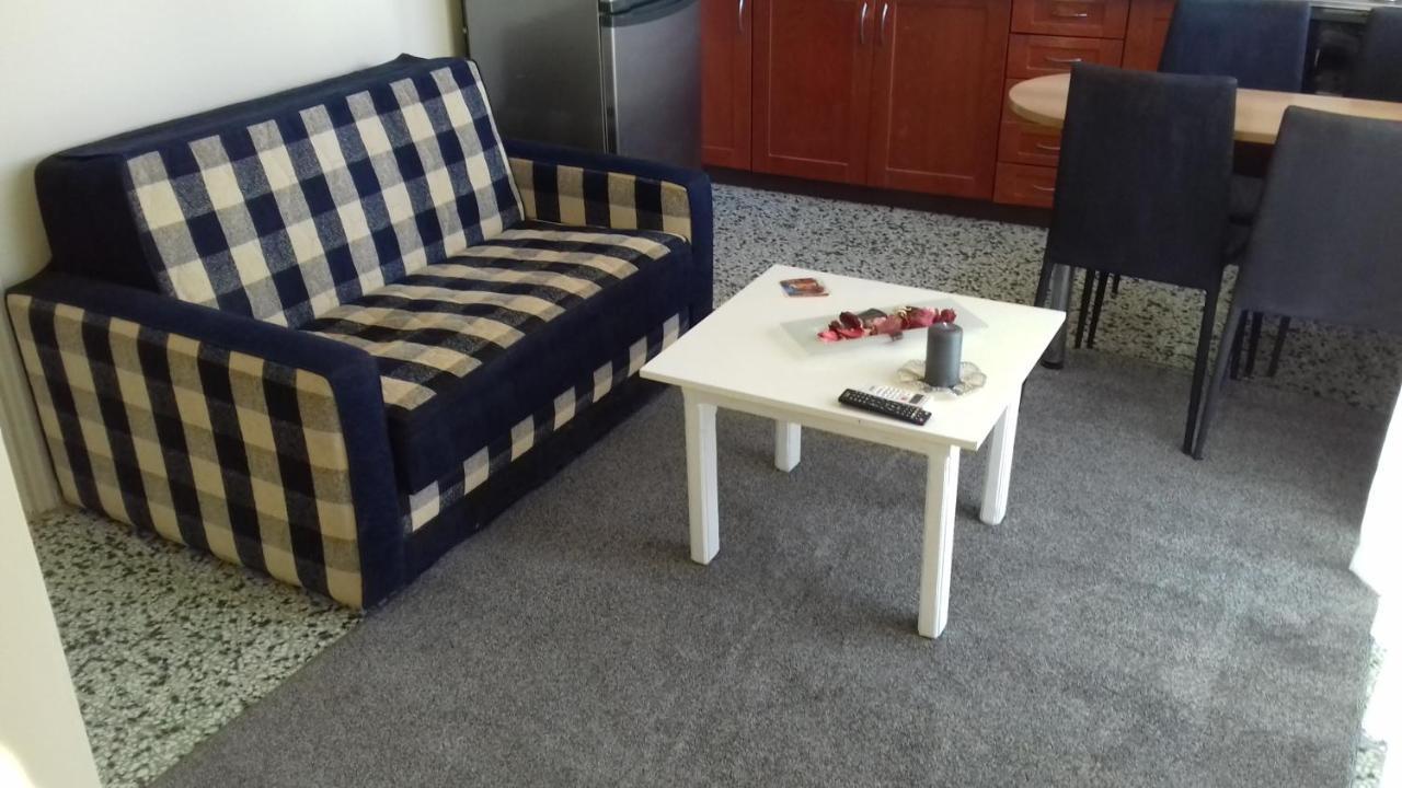 Paris House 2 Apartment Patras Luaran gambar
